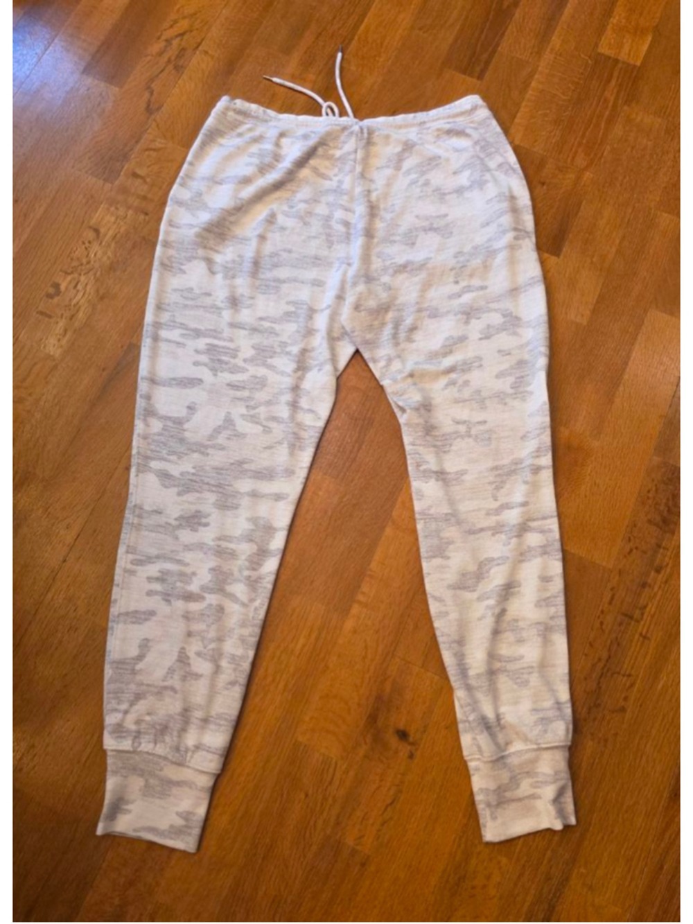 Women's GAP White Gray Camo Joggers M - Picture 2 of 5
